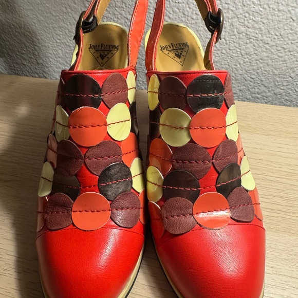 John Fluevog The Attic Tziporah Appliqué Slingback in Raspberry 8.5 - Picture 6 of 15